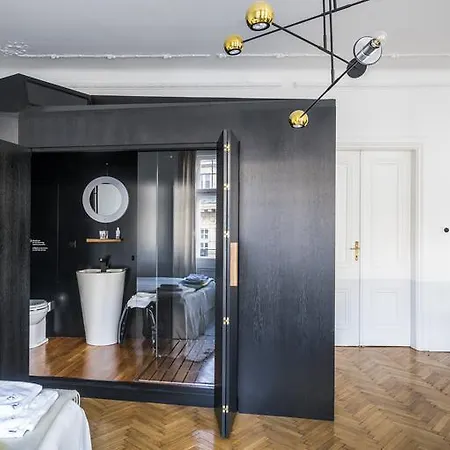 Autor 4* Warsaw